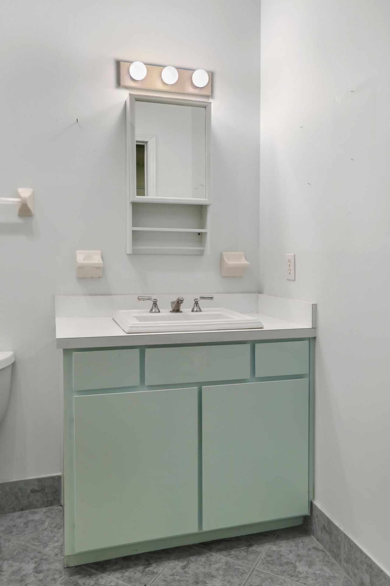 2030 W Lake Shore Drive Photo 63