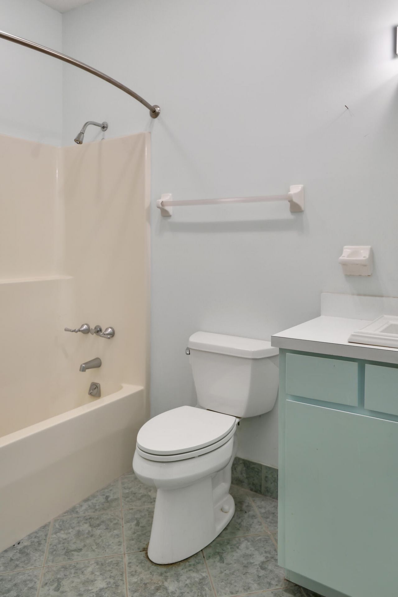 2030 W Lake Shore Drive Photo 64