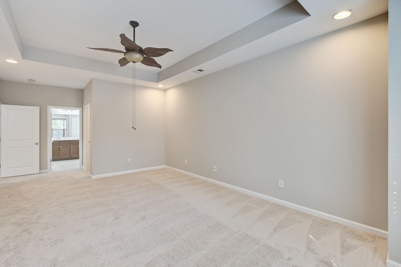 204 Palmetto Village Circle Photo 19