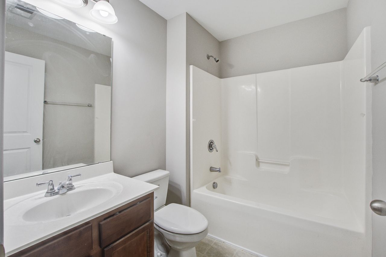 204 Palmetto Village Circle Photo 33