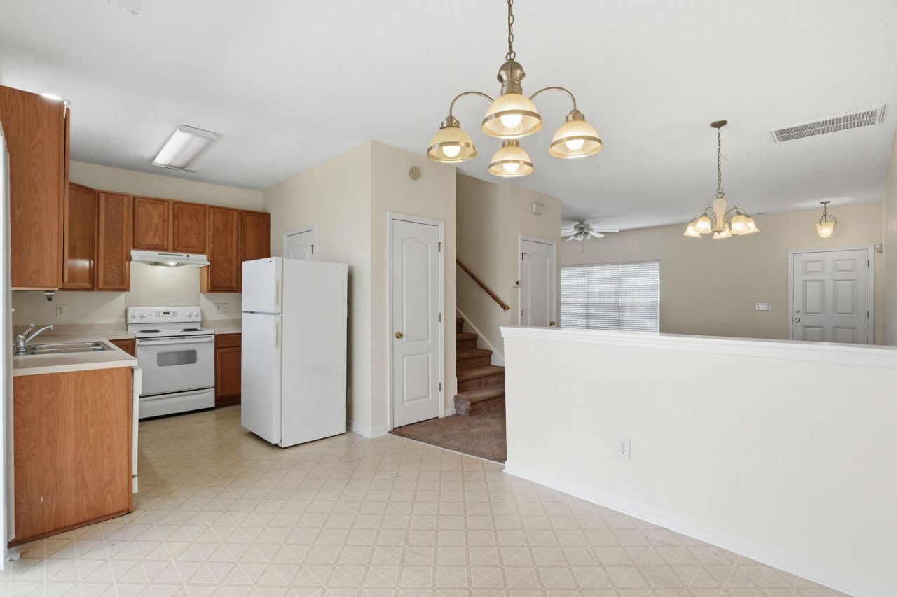 133 Lake Jogassee Drive Photo 10