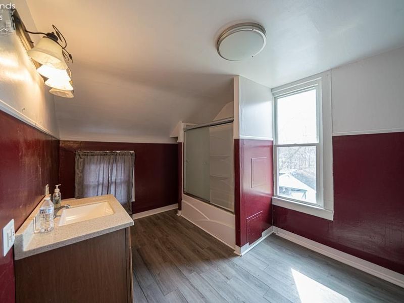 129 S Mulberry, Clyde, OH 43410 Photo 11