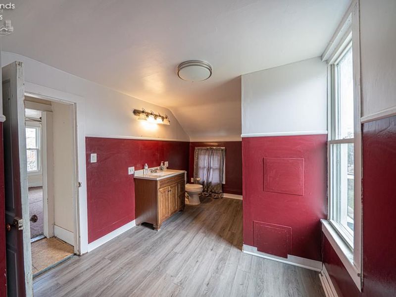 129 S Mulberry, Clyde, OH 43410 Photo 12