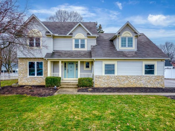 107 Keswick Court, Amherst, OH 44001