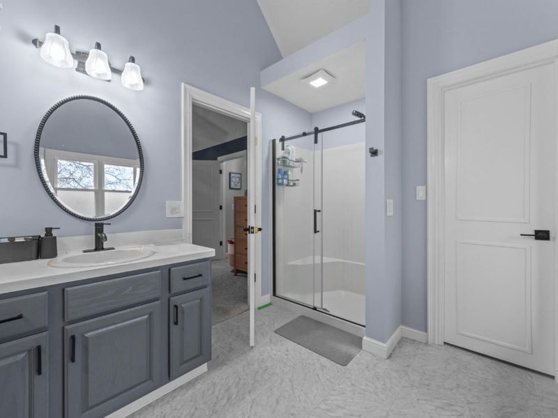 107 Keswick Court, Amherst, OH 44001 Photo 13