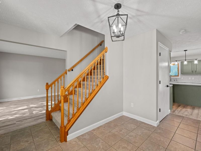 107 Keswick Court, Amherst, OH 44001 Photo 22