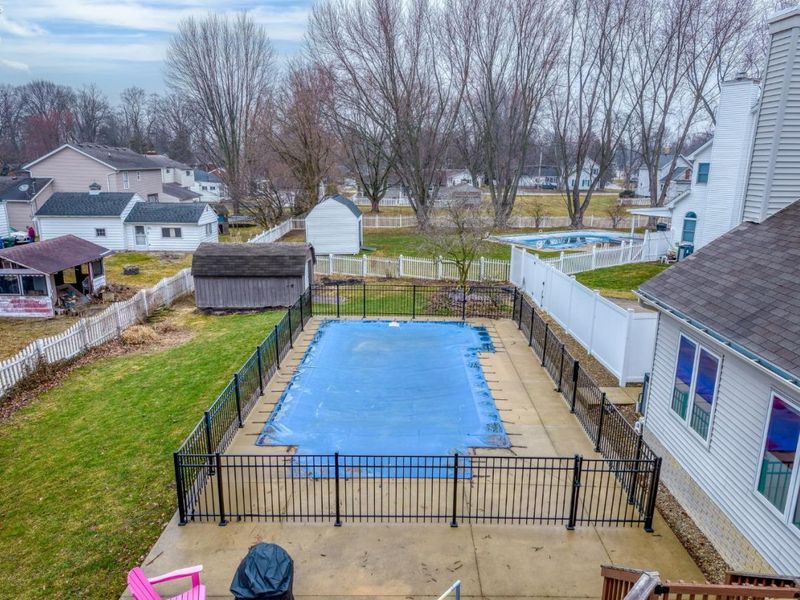 107 Keswick Court, Amherst, OH 44001 Photo 9