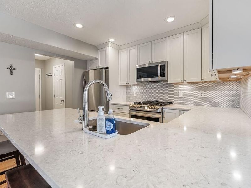 3075 Glenloch Circle, Dublin, OH 43017 Photo 11