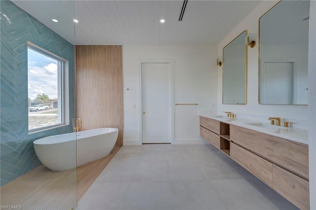 816 NW 39th Ave , Cape Coral, FL 33993 Photo