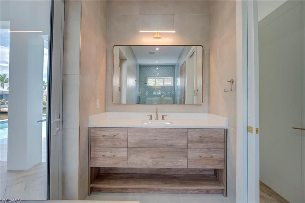 816 NW 39th Ave , Cape Coral, FL 33993 Photo