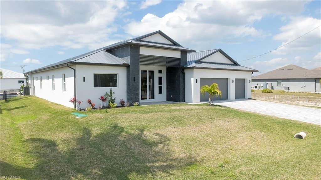 816 NW 39th Ave , Cape Coral, FL 33993 Photo