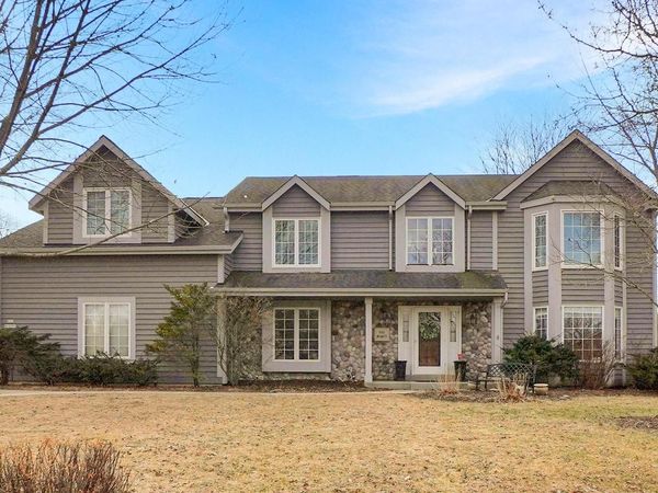 N52W16073 Bette DRIVE, Menomonee Falls, WI 53051