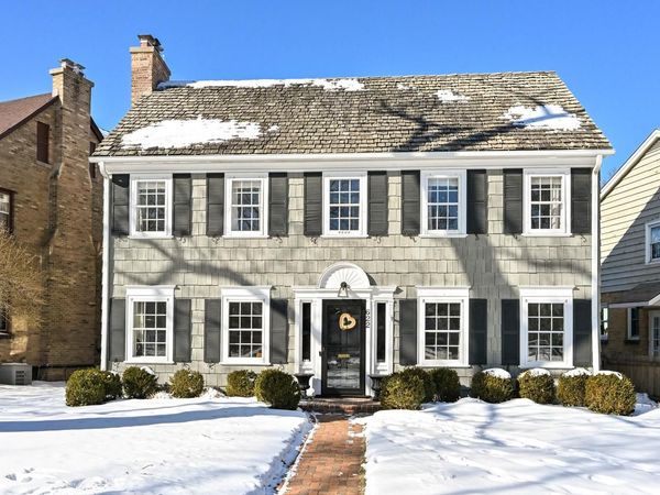 622 E Lexington BOULEVARD, Whitefish Bay, WI 53217