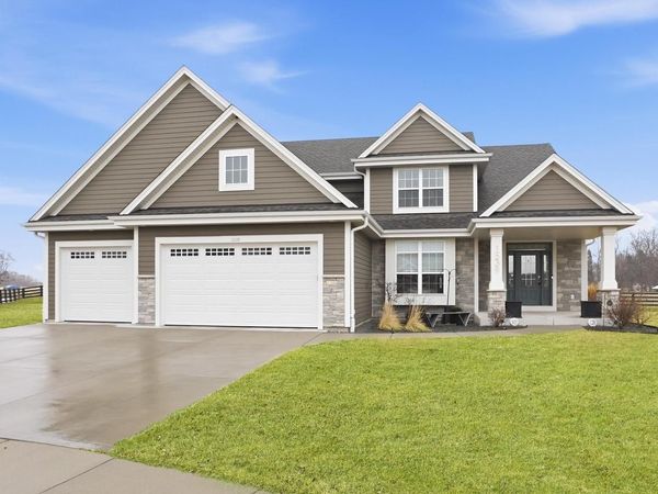 1539 Miller COURT, Oconomowoc, WI 53066