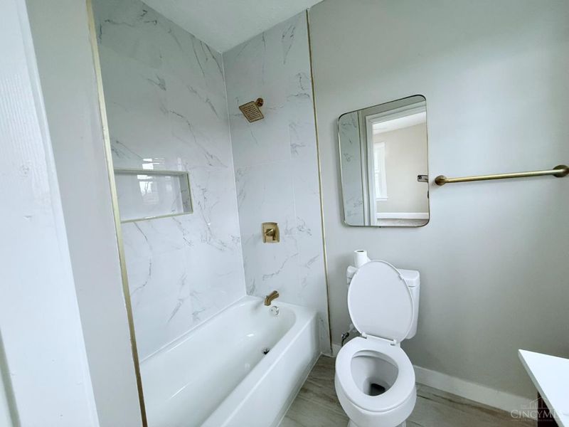 1136 Gilsey Avenue, Cincinnati, OH 45205 Photo 2