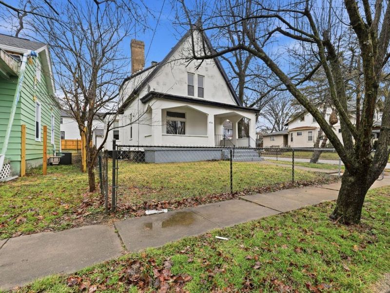 4700 Ward Street, Cincinnati, OH 45227 Photo 2