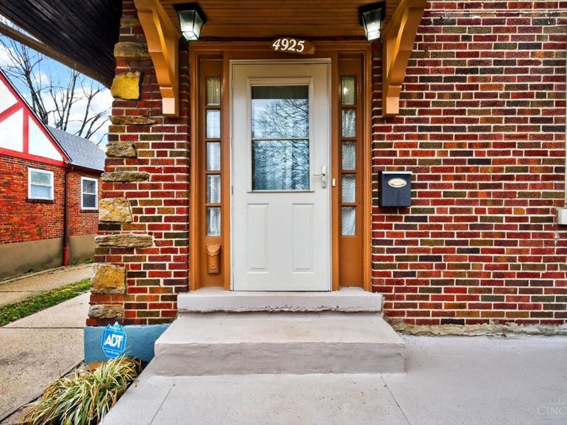 4925 Shirley Place, Cincinnati, OH 45238 Photo 5