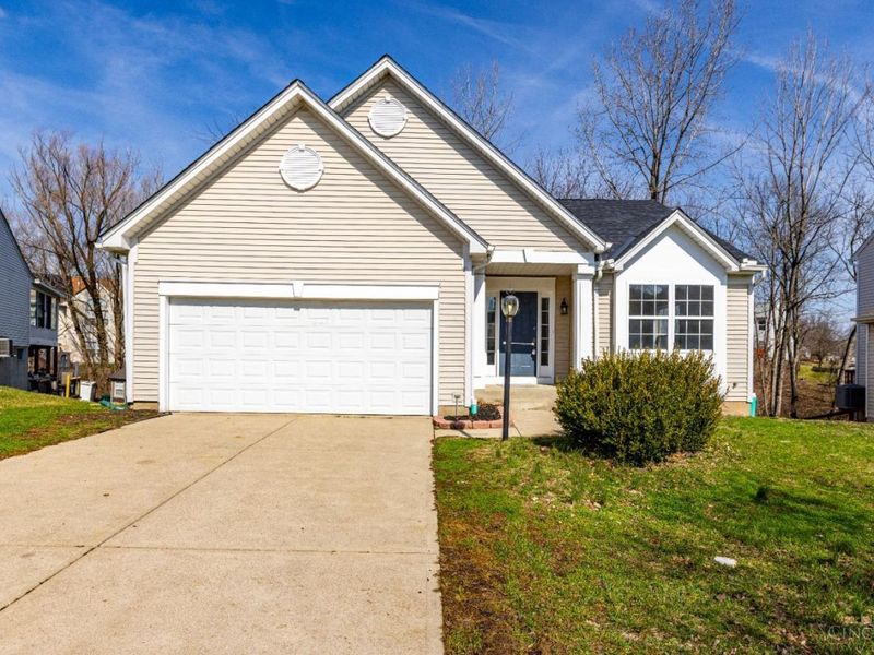 9577 Creekhill Drive, Springfield Twp., OH 45231 Photo 1