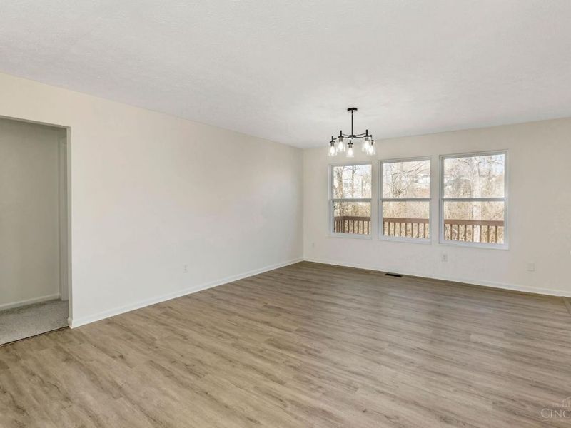 9577 Creekhill Drive, Springfield Twp., OH 45231 Photo 10