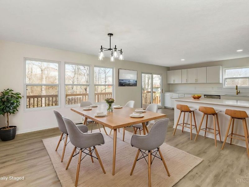 9577 Creekhill Drive, Springfield Twp., OH 45231 Photo 11