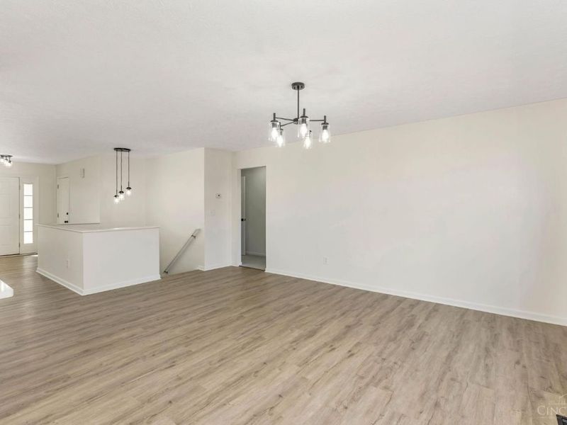 9577 Creekhill Drive, Springfield Twp., OH 45231 Photo 13