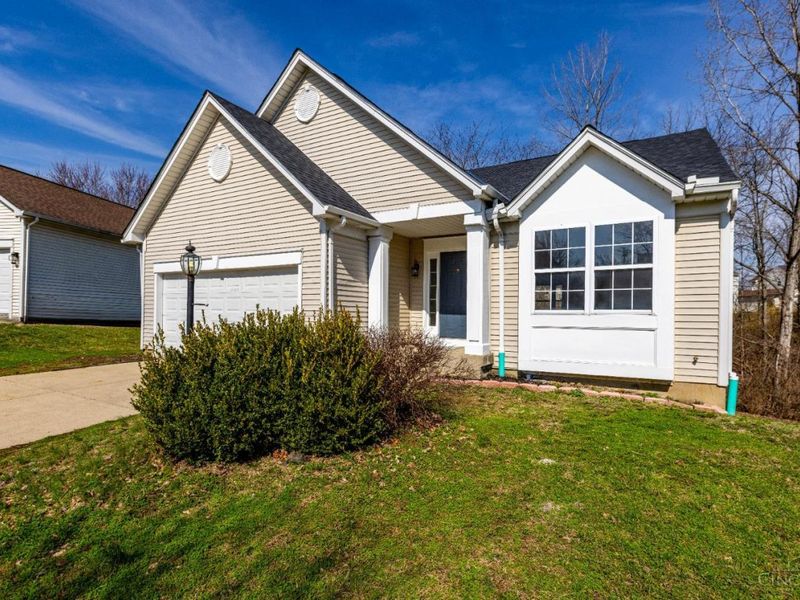 9577 Creekhill Drive, Springfield Twp., OH 45231 Photo 2