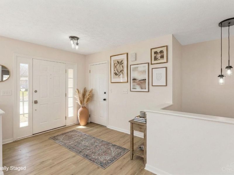 9577 Creekhill Drive, Springfield Twp., OH 45231 Photo 3