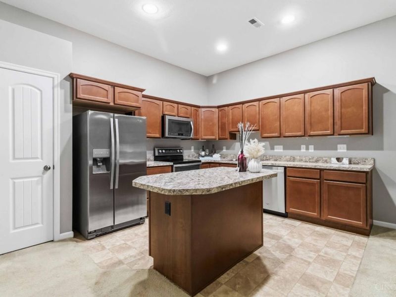 1456 Twin Spires Drive, Batavia Twp, OH 45103 Photo 12