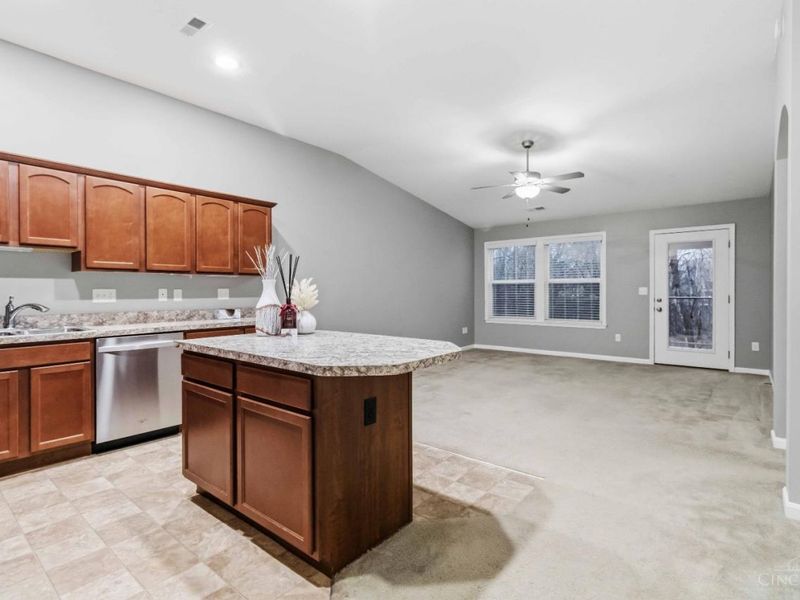 1456 Twin Spires Drive, Batavia Twp, OH 45103 Photo 8