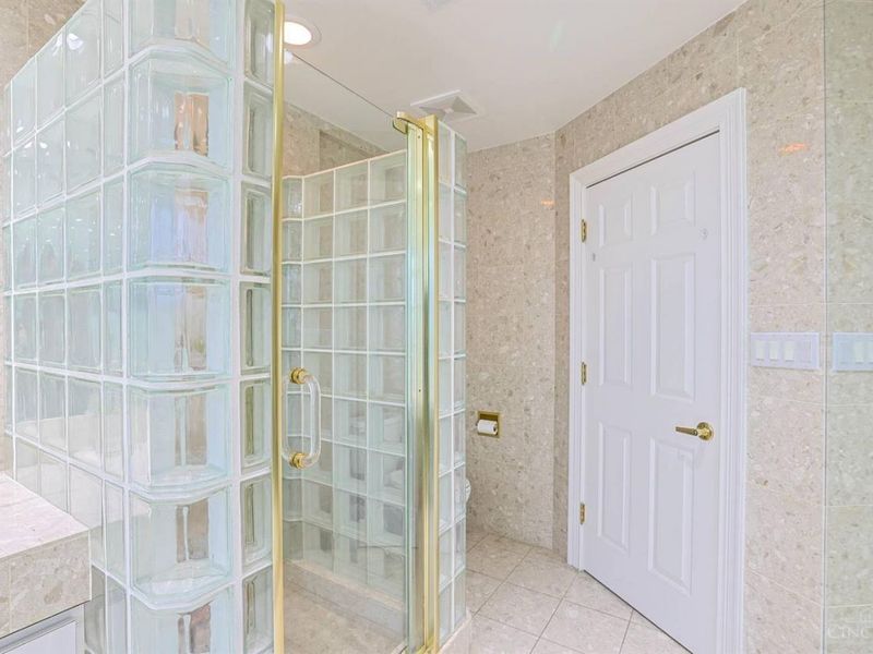 2121 Alpine Place, Unit 301, Cincinnati, OH 45206 Photo 24