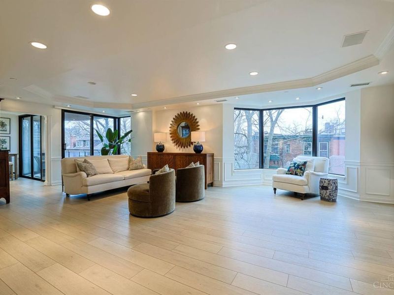 2121 Alpine Place, Unit 301, Cincinnati, OH 45206 Photo 5