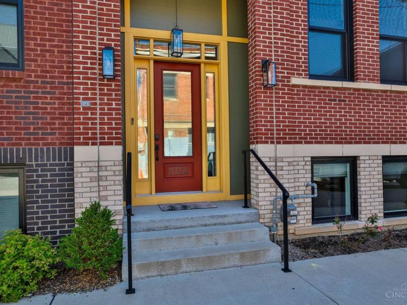 1514 Pleasant Street, Cincinnati, OH 45202 Photo 2