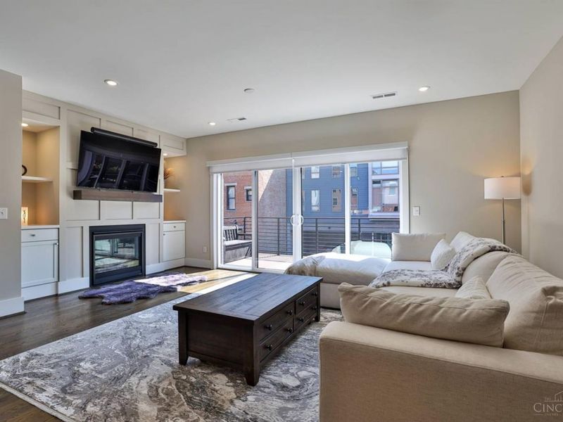 1514 Pleasant Street, Cincinnati, OH 45202 Photo 5