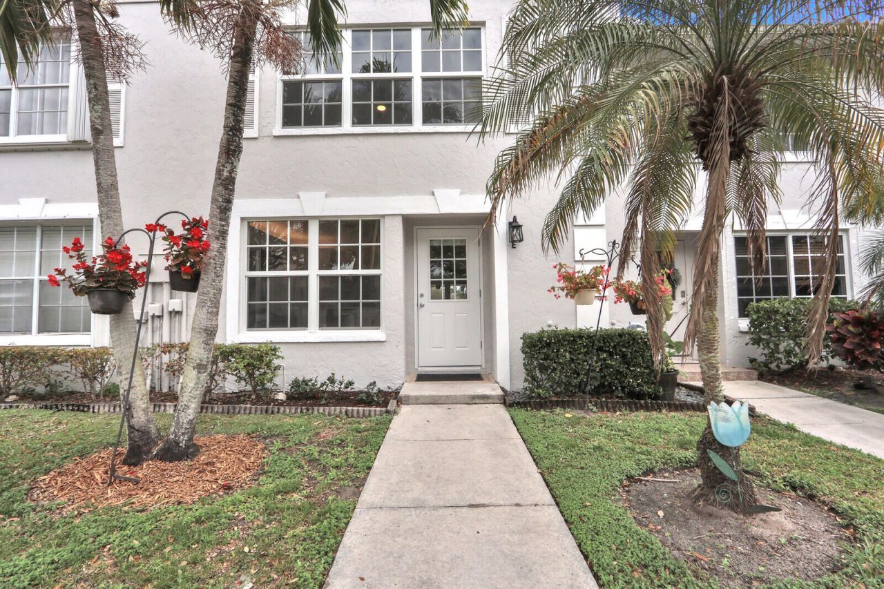 234 Foxtail Drive, Unit E, Greenacres, FL 33415 Photo