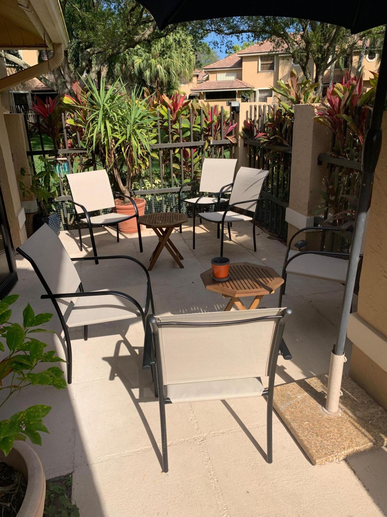 364 Prestwick Circle, Unit 4, Palm Beach Gardens, FL 33418 Photo