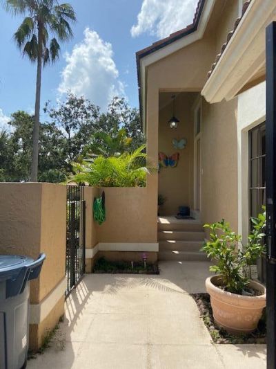 364 Prestwick Circle, Unit 4, Palm Beach Gardens, FL 33418 Photo