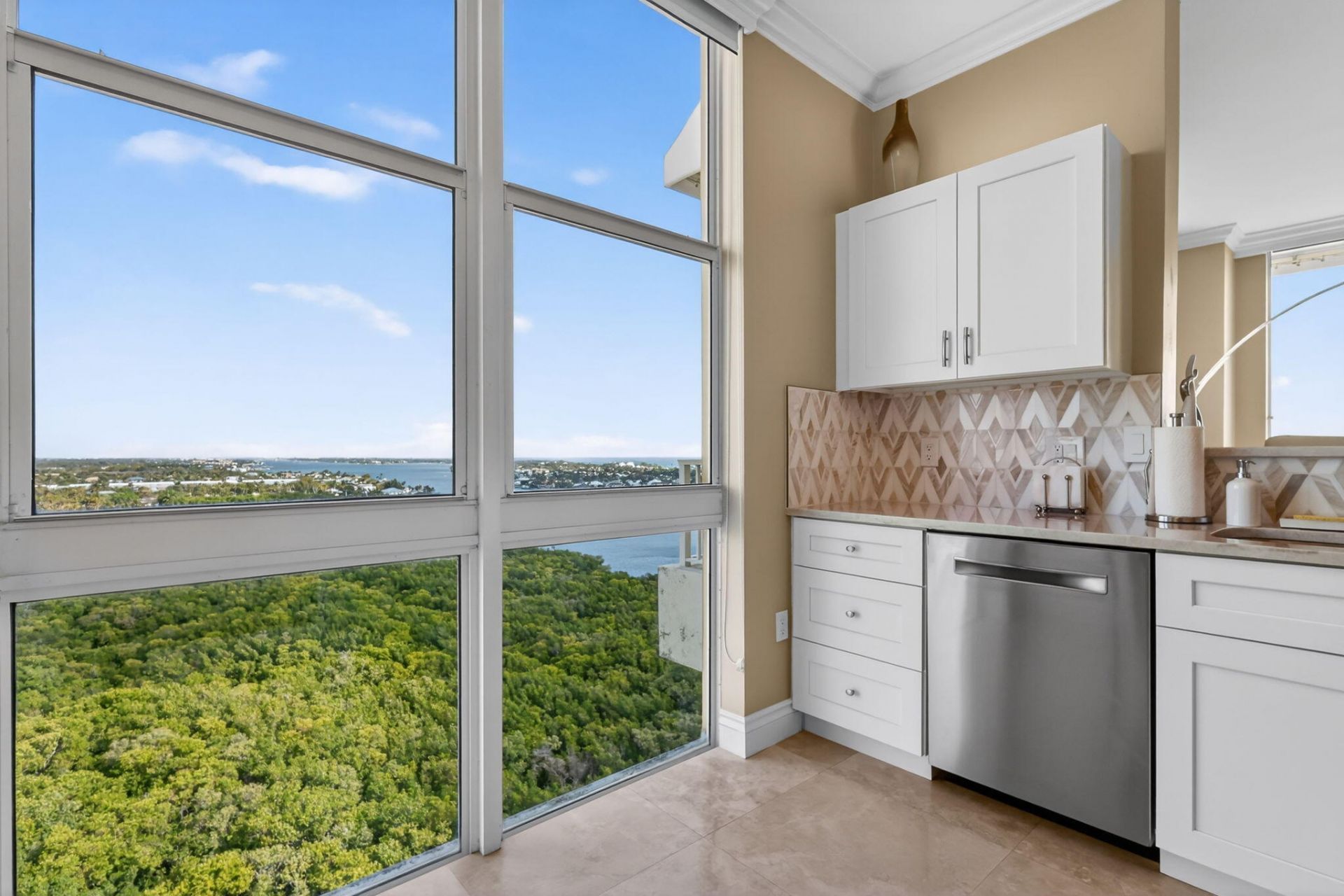 700 E Boynton Beach Boulevard, Unit Ph 2, Boynton Beach, FL 33435 Photo