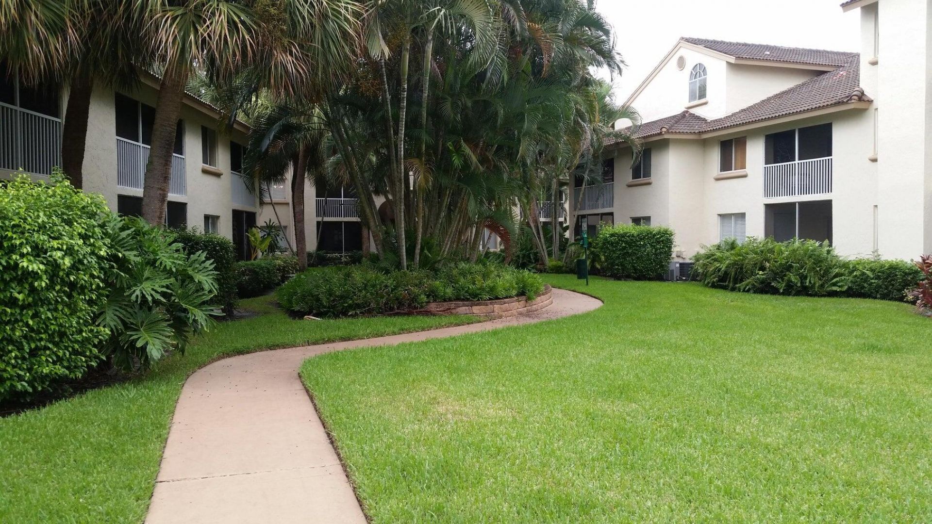 20303 Glenmoor Drive, West Palm Beach, FL 33409 Photo