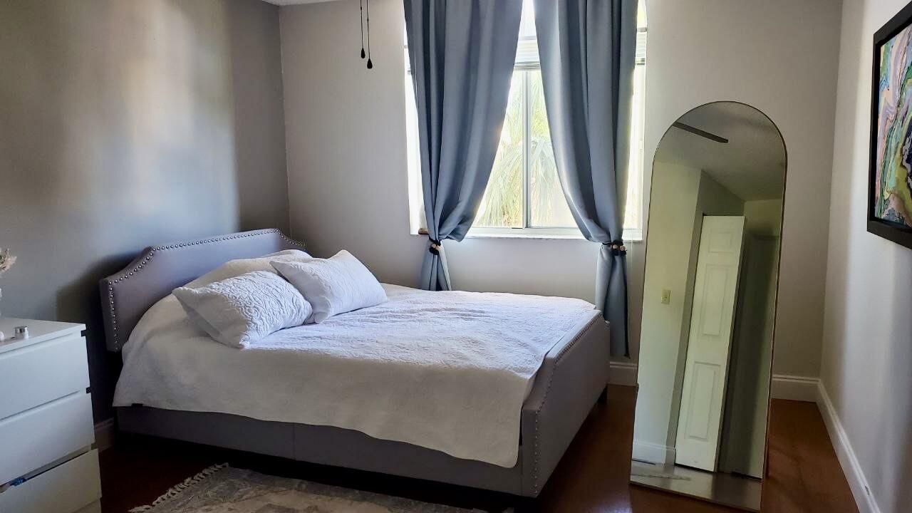 20303 Glenmoor Drive, West Palm Beach, FL 33409 Photo