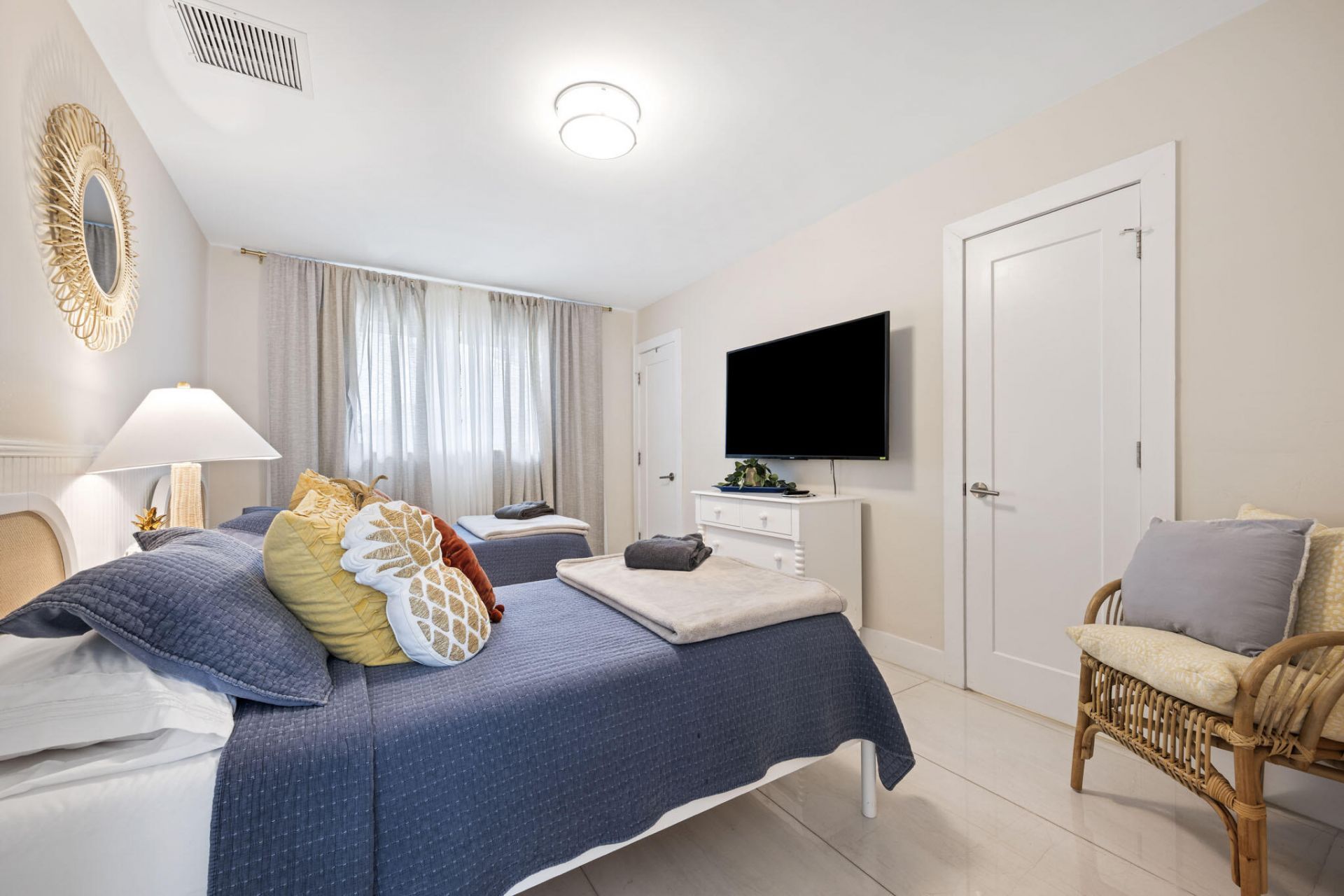 2112 NE 32nd Avenue, Fort Lauderdale, FL 33305 Photo