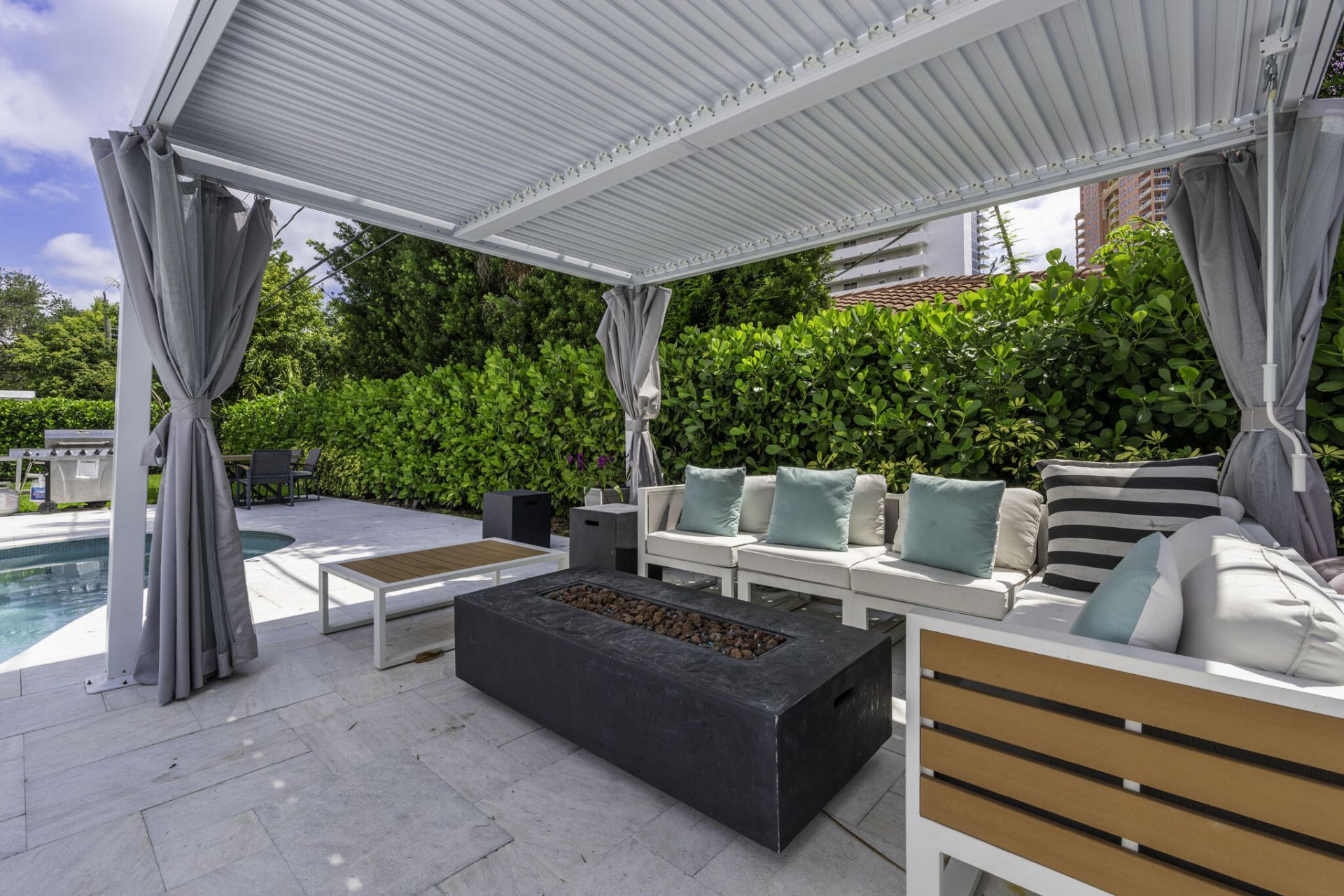 2112 NE 32nd Avenue, Fort Lauderdale, FL 33305 Photo