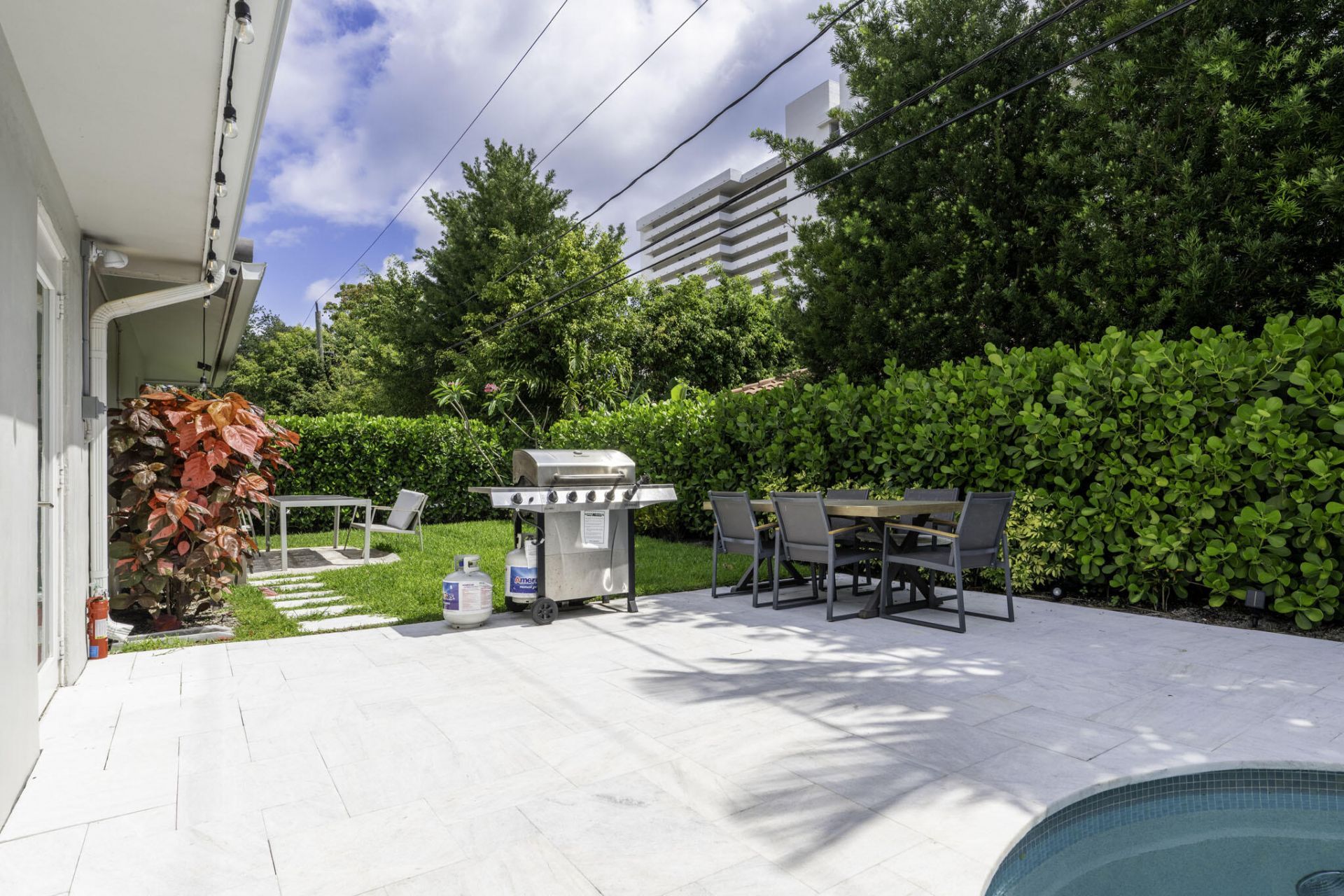 2112 NE 32nd Avenue, Fort Lauderdale, FL 33305 Photo