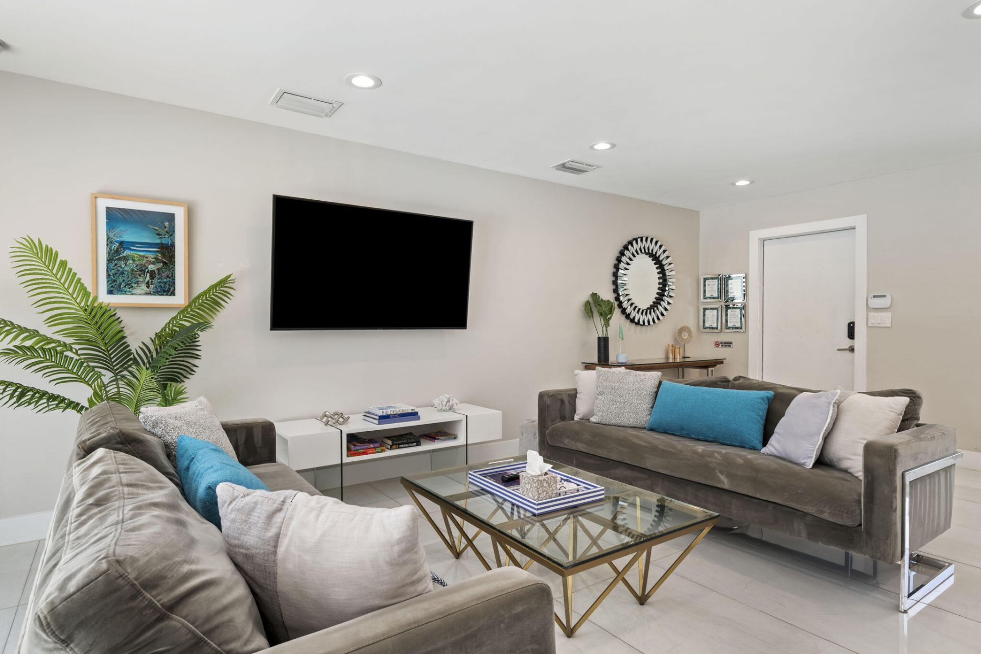 2112 NE 32nd Avenue, Fort Lauderdale, FL 33305 Photo