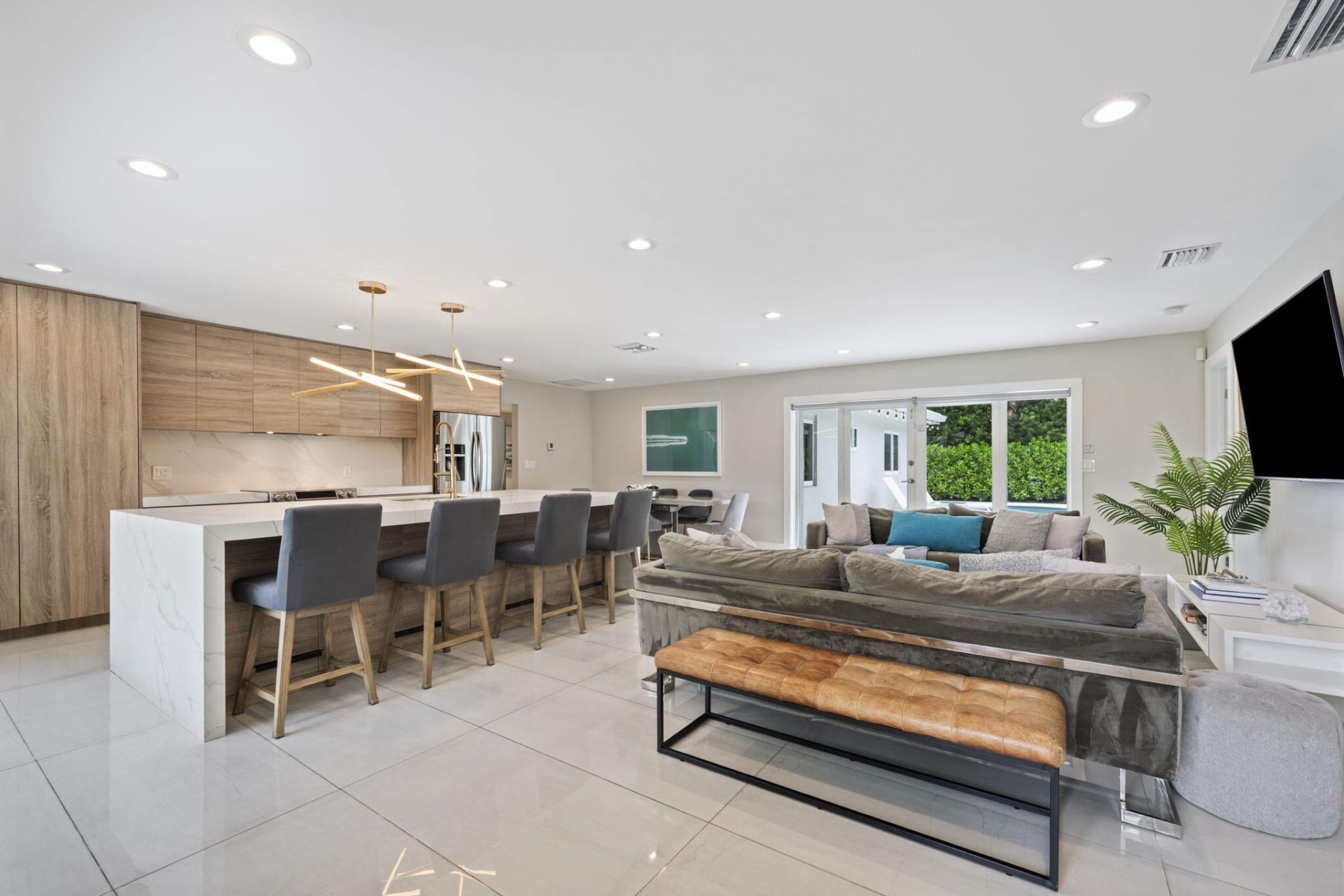 2112 NE 32nd Avenue, Fort Lauderdale, FL 33305 Photo