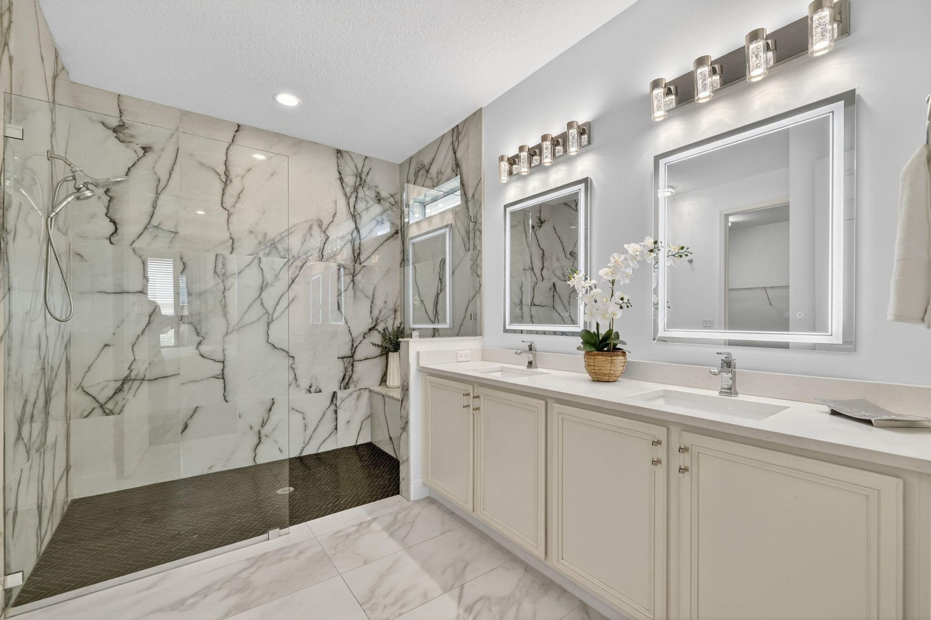 9624 SW Royal Poinciana Drive, Port Saint Lucie, FL 34987 Photo