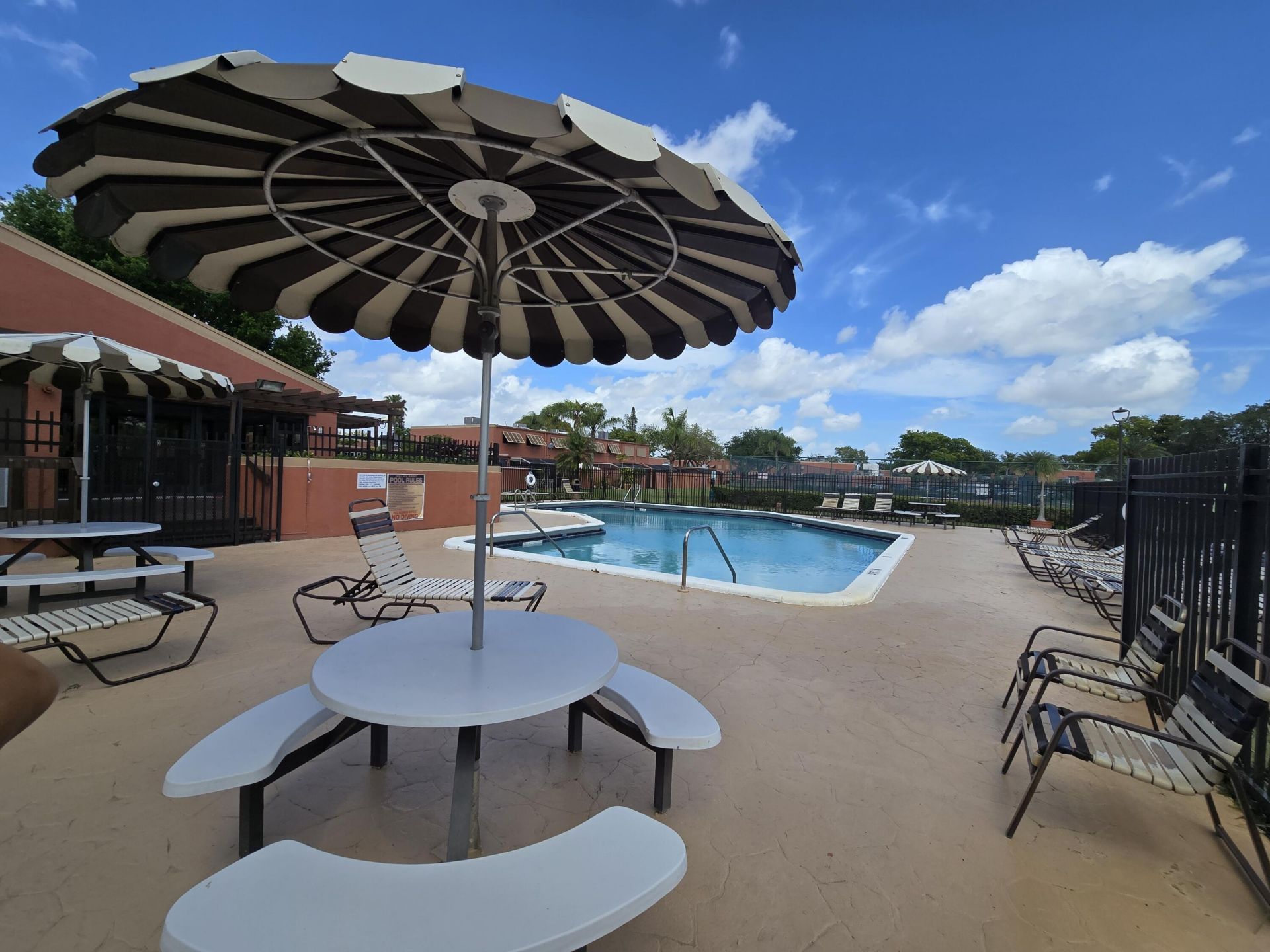 10343 Greenhouse Road, Pembroke Pines, FL 33026 Photo