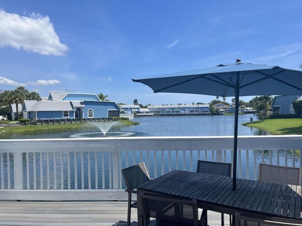 902 Ocean Dunes Circle, Jupiter, FL 33477