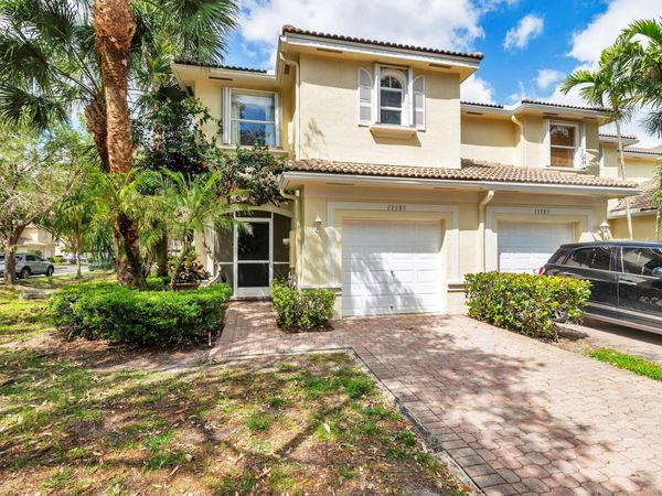13385 Georgian Court, Wellington, FL 33414