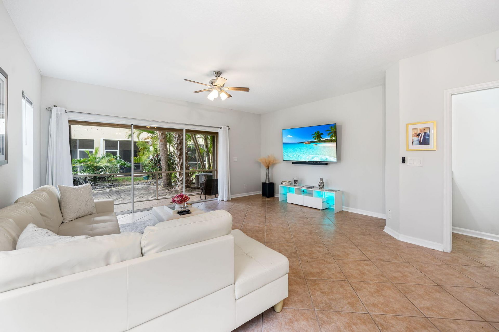 6985 Brook Hollow Road, Lake Worth, FL 33467 Photo