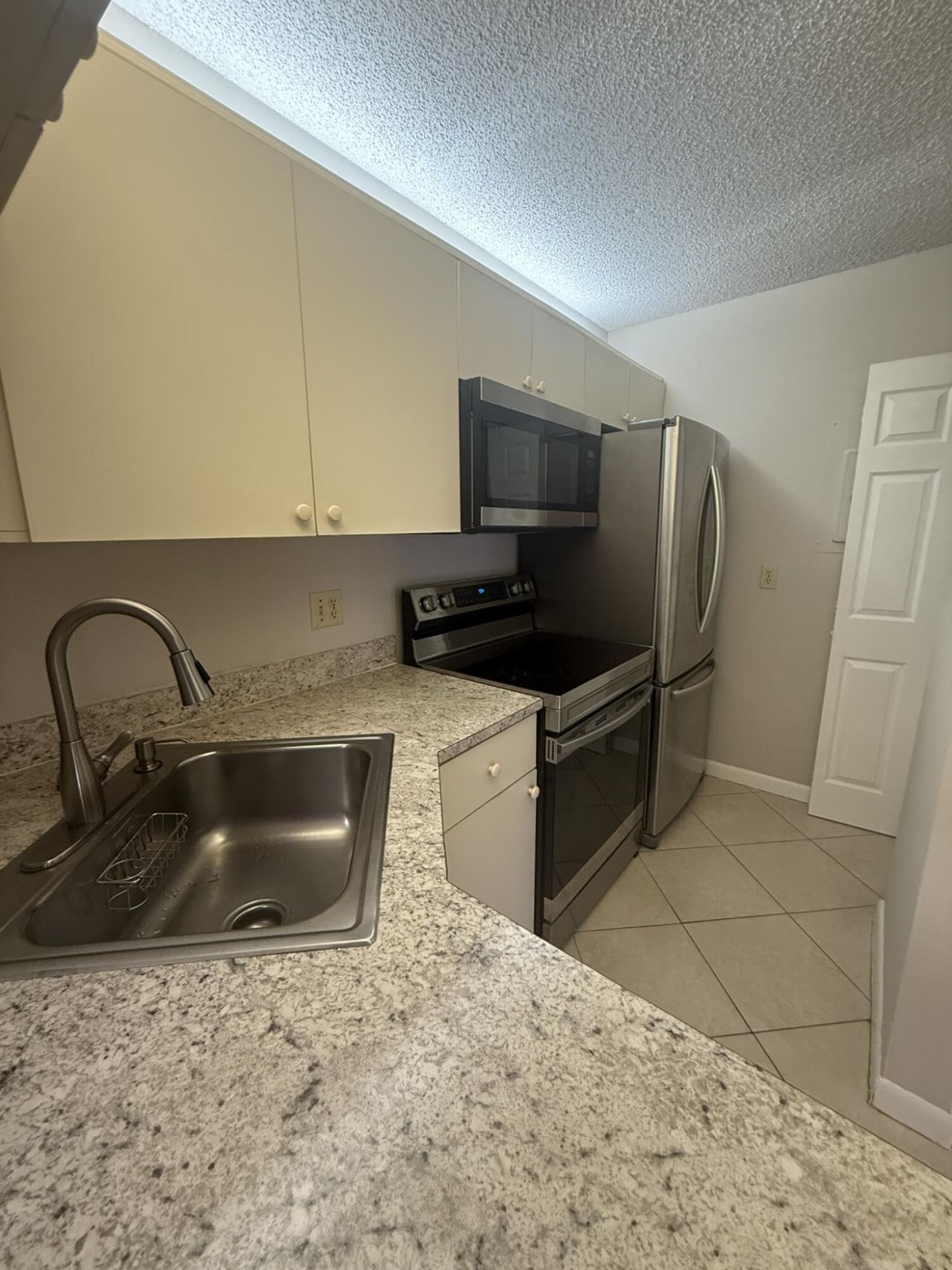 617 Sea Pine Way, Unit B1, Greenacres, FL 33415 Photo